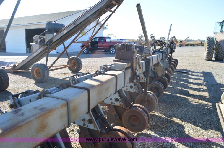 image for item K7549 Hiniker 6000 cultivator