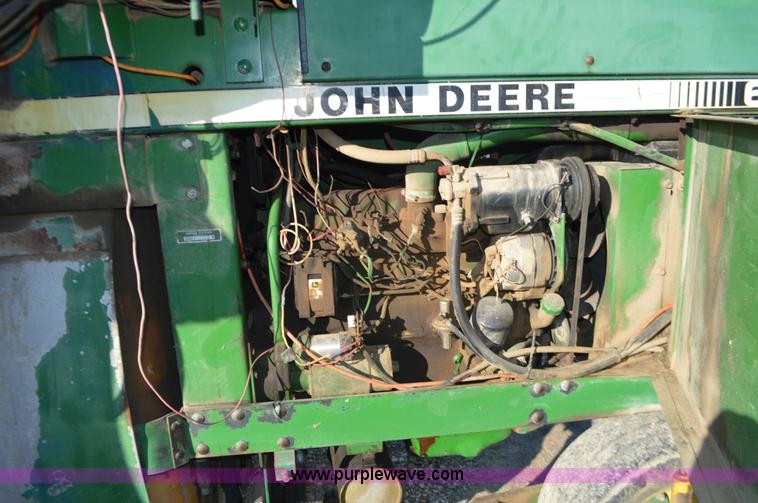 image for item K7576 John Deere 6000 self-propelled sprayer