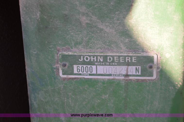 image for item K7576 John Deere 6000 self-propelled sprayer