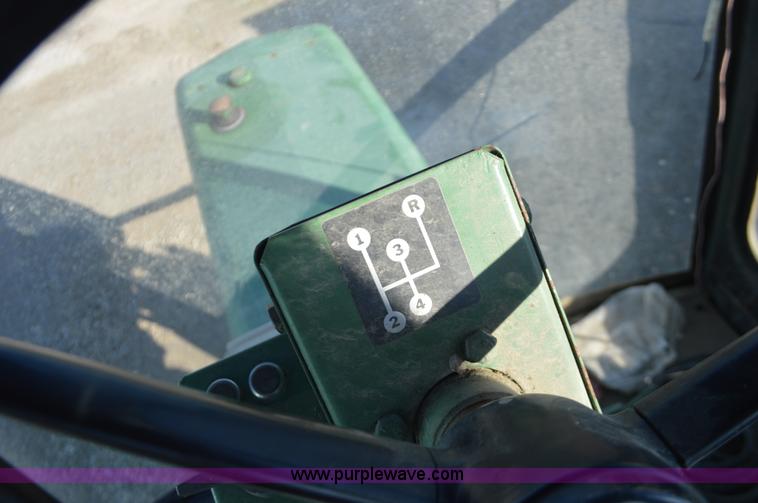 image for item K7576 John Deere 6000 self-propelled sprayer