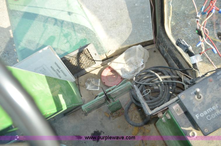 image for item K7576 John Deere 6000 self-propelled sprayer