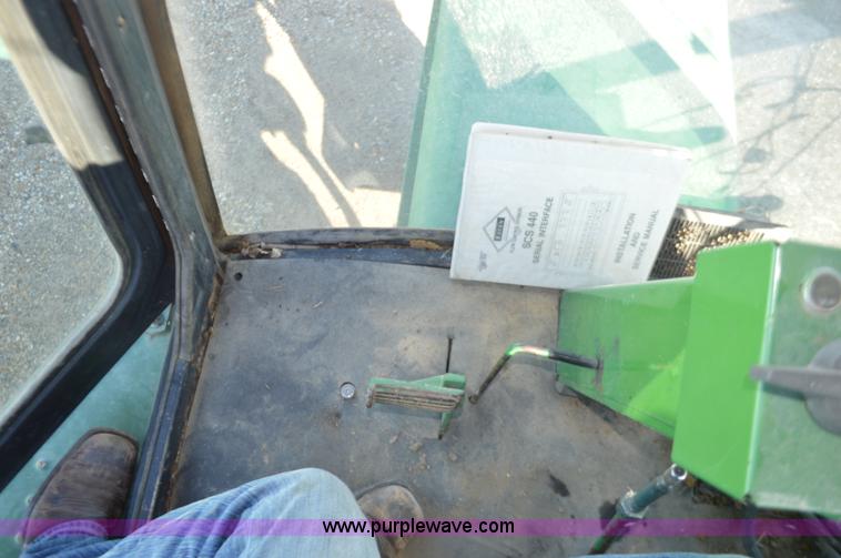 image for item K7576 John Deere 6000 self-propelled sprayer