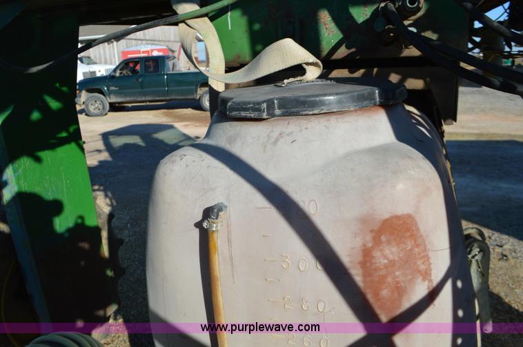 image for item K7576 John Deere 6000 self-propelled sprayer