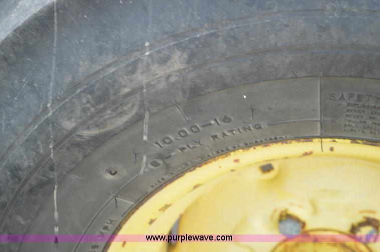 image for item K7589 1973 John Deere 4230 tractor