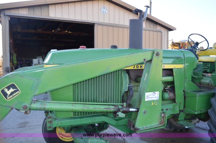 image for item K7589 1973 John Deere 4230 tractor