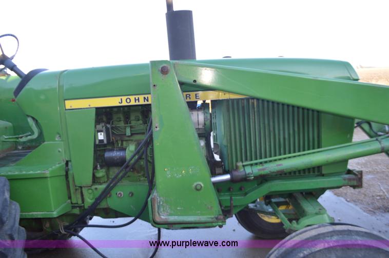 image for item K7589 1973 John Deere 4230 tractor