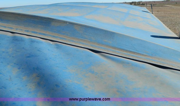 image for item K8238 Kinze 600 grain cart