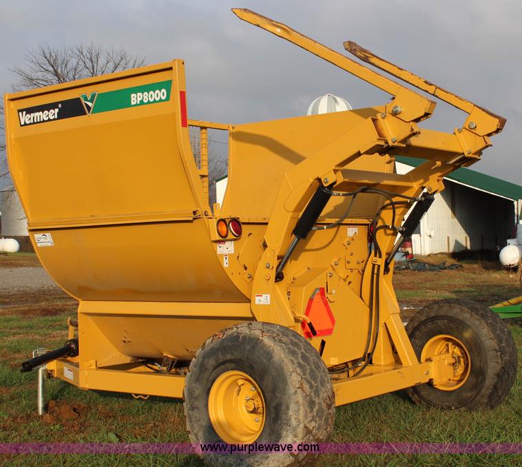 image for item L2416 2008 Vermeer BP8000 bale processor