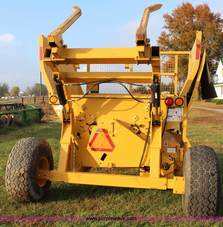 image for item L2416 2008 Vermeer BP8000 bale processor