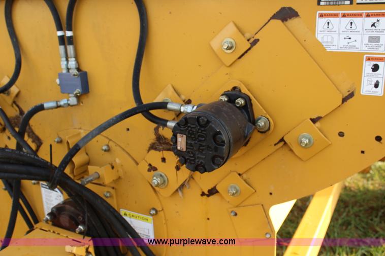 image for item L2416 2008 Vermeer BP8000 bale processor
