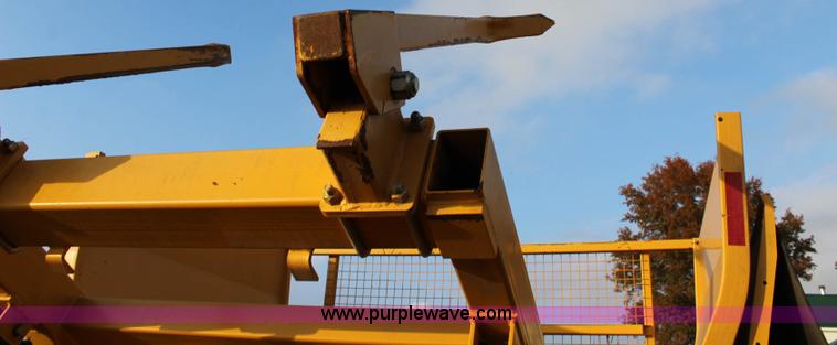 image for item L2416 2008 Vermeer BP8000 bale processor