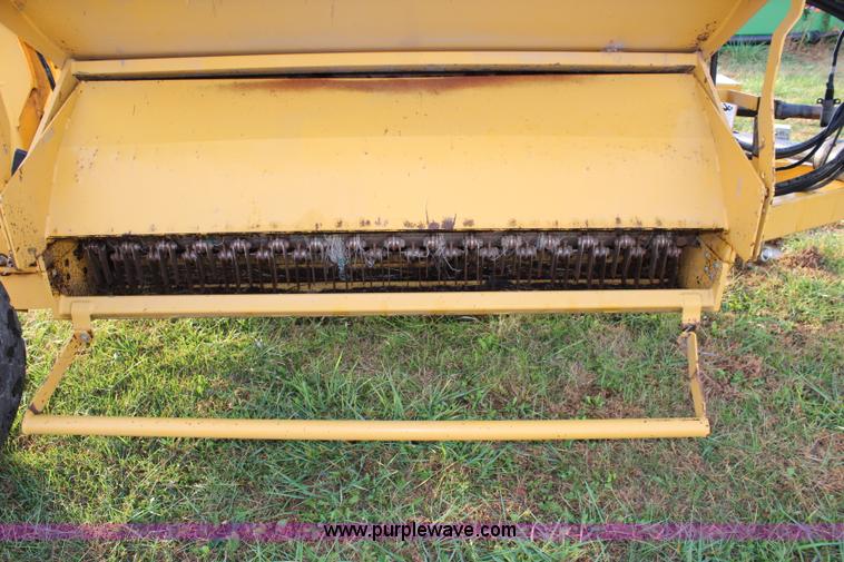 image for item L2416 2008 Vermeer BP8000 bale processor