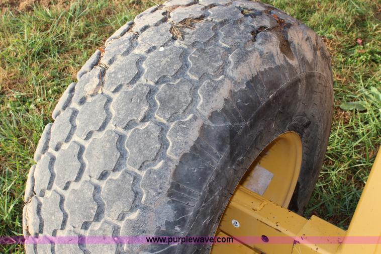 image for item L2416 2008 Vermeer BP8000 bale processor