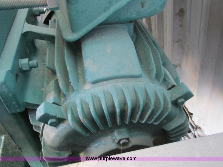 image for item L4116 Doyle upright fertilizer mixer and conveyor