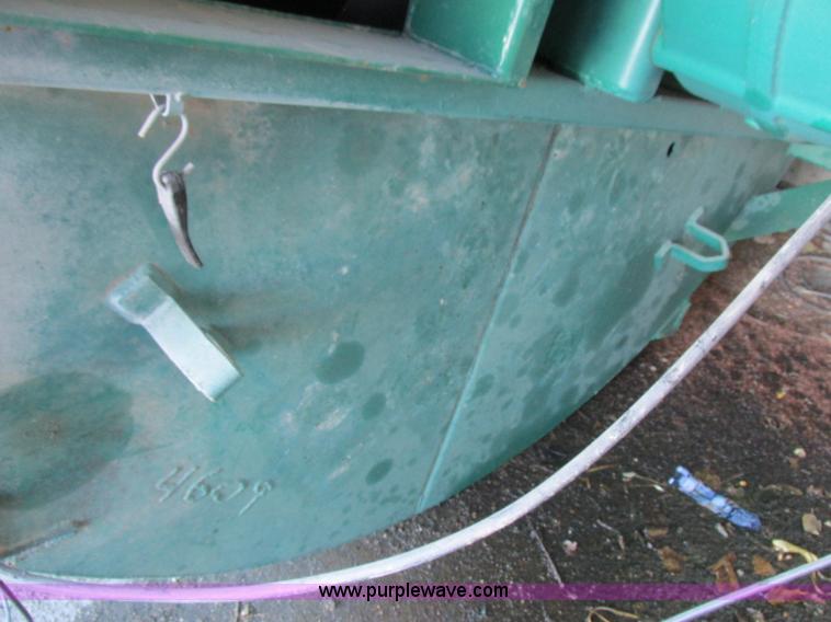 image for item L4116 Doyle upright fertilizer mixer and conveyor