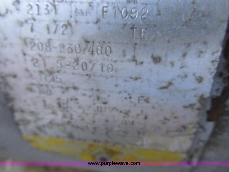 image for item L4116 Doyle upright fertilizer mixer and conveyor