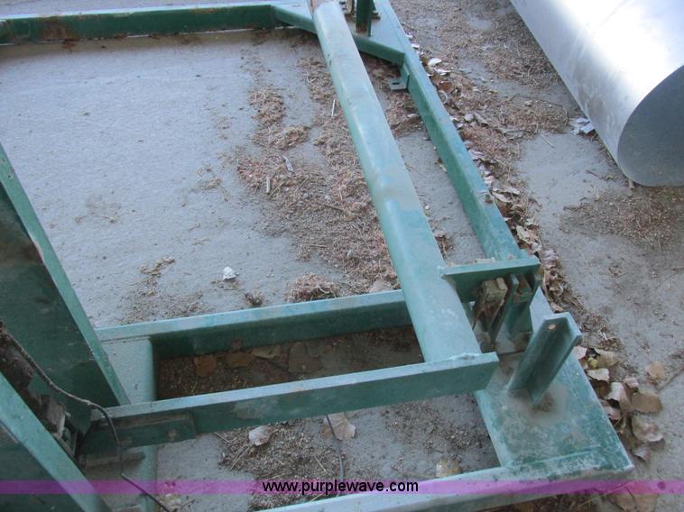 image for item L4116 Doyle upright fertilizer mixer and conveyor