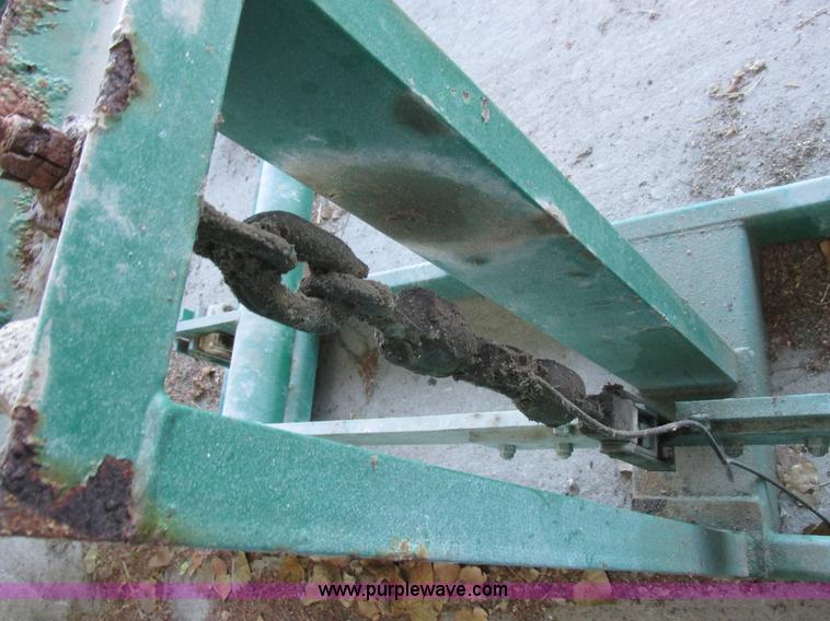 image for item L4116 Doyle upright fertilizer mixer and conveyor