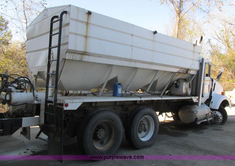 image for item L4119 1991 Kenworth T800 tender truck