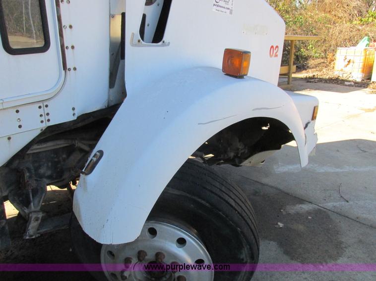 image for item L4119 1991 Kenworth T800 tender truck