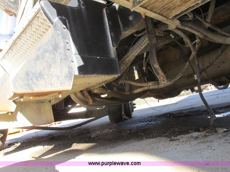 image for item L4119 1991 Kenworth T800 tender truck