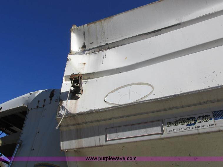 image for item L4119 1991 Kenworth T800 tender truck