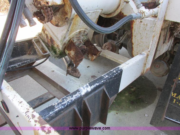 image for item L4119 1991 Kenworth T800 tender truck