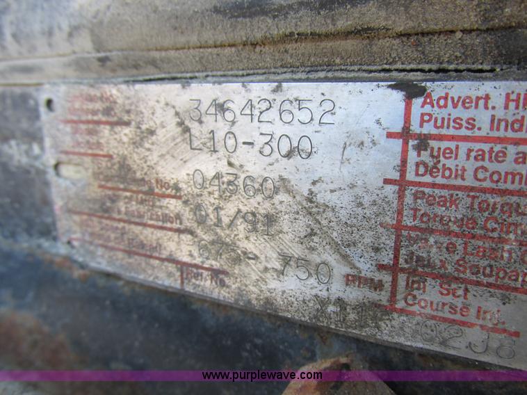 image for item L4119 1991 Kenworth T800 tender truck