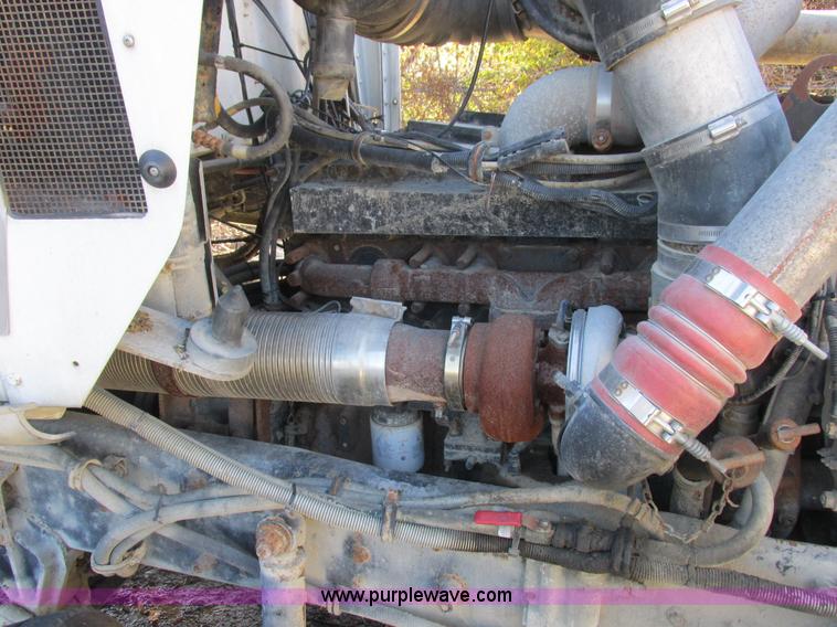 image for item L4119 1991 Kenworth T800 tender truck