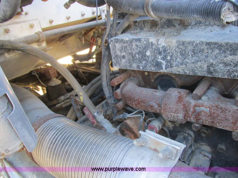 image for item L4119 1991 Kenworth T800 tender truck