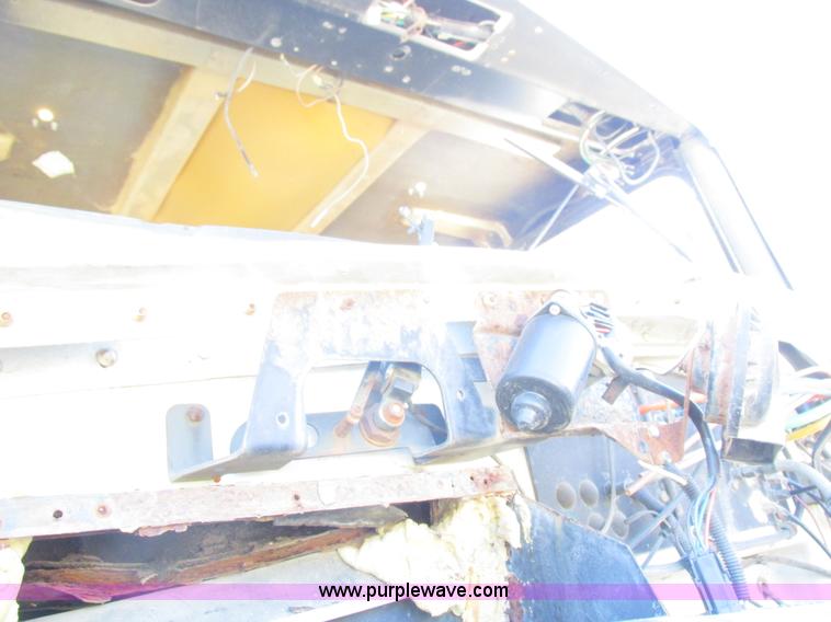 image for item L4119 1991 Kenworth T800 tender truck