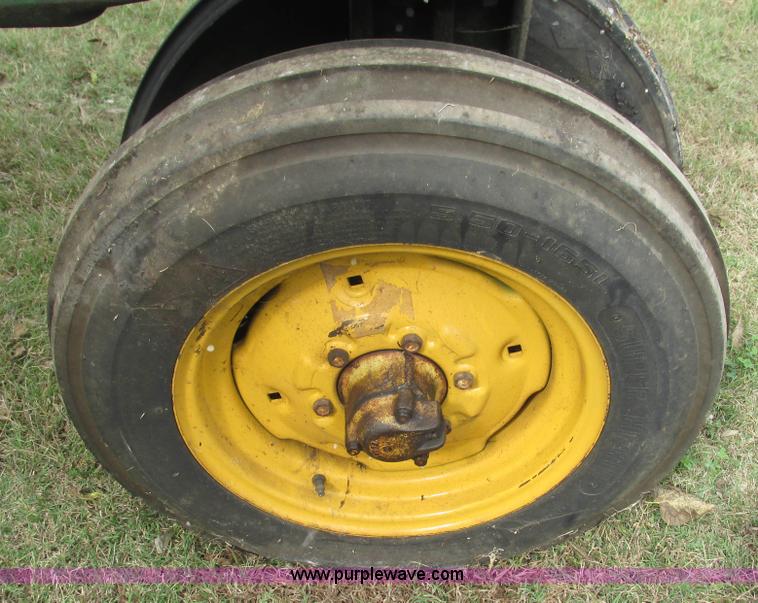 image for item L5312 John Deere 530 tractor