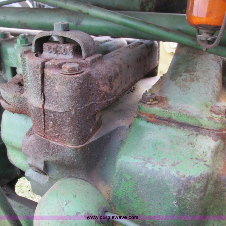 image for item L5312 John Deere 530 tractor