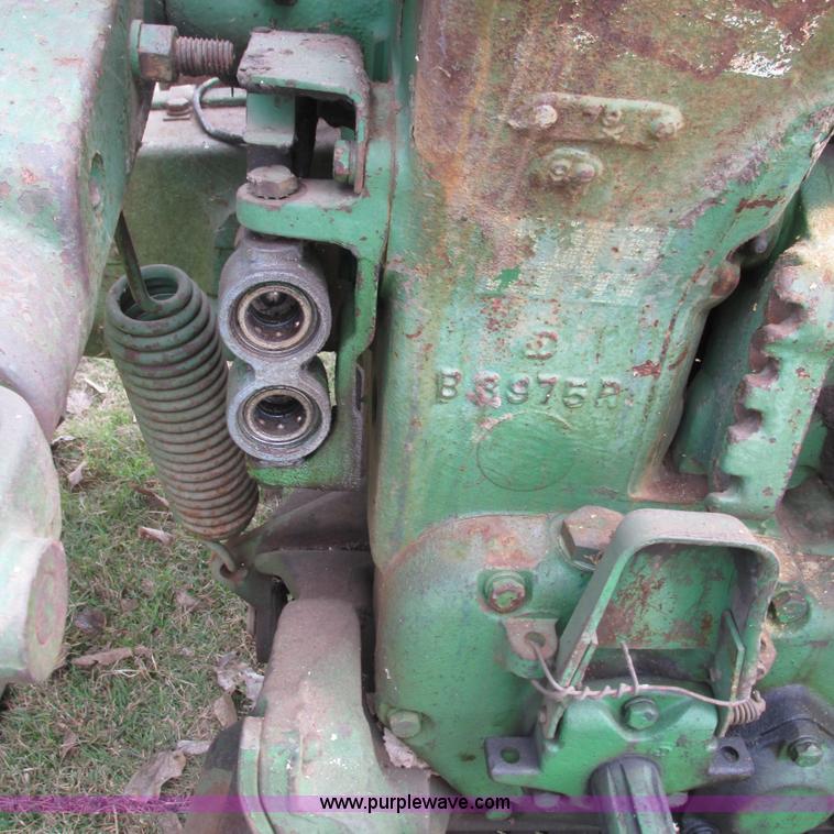 image for item L5312 John Deere 530 tractor