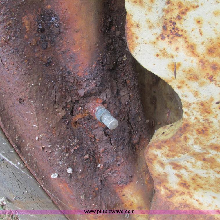 image for item L5312 John Deere 530 tractor