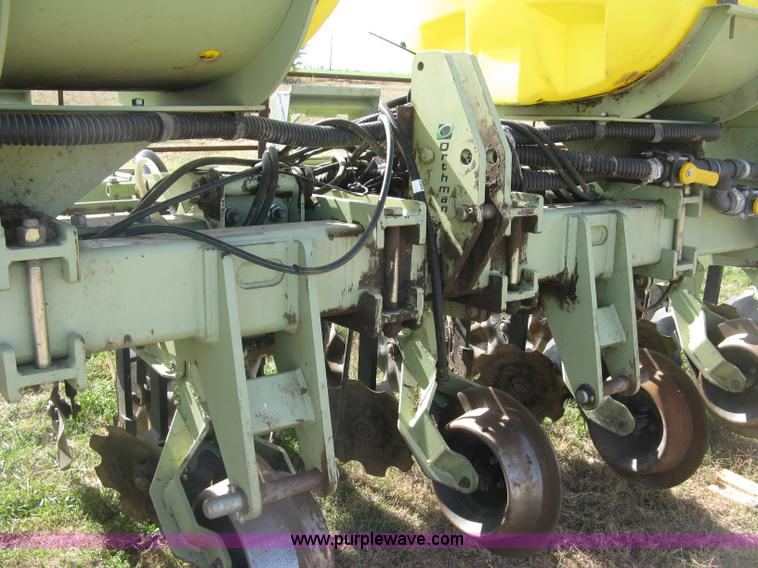 image for item L6435 2004 Orthman 1tRipr 836-011 strip tiller