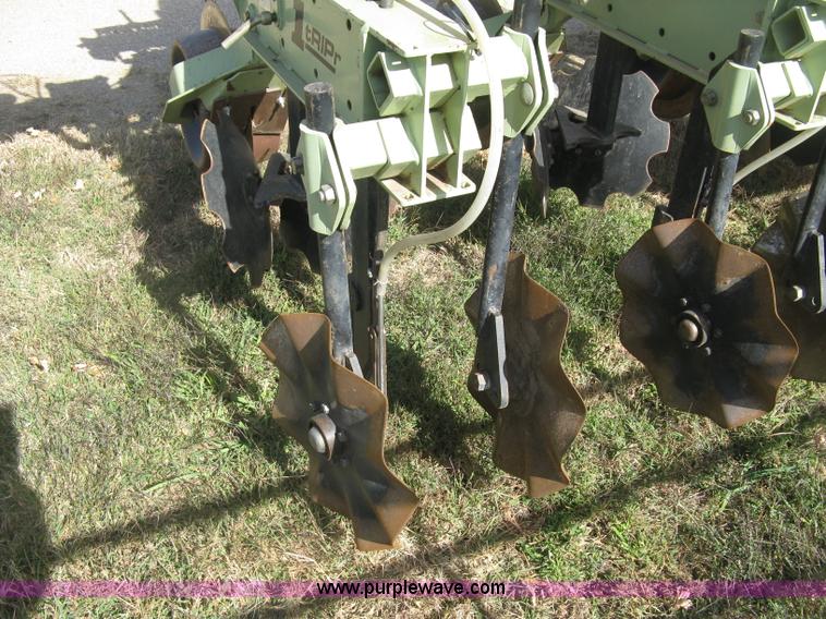 image for item L6435 2004 Orthman 1tRipr 836-011 strip tiller