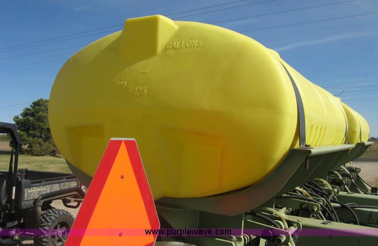 image for item L6435 2004 Orthman 1tRipr 836-011 strip tiller