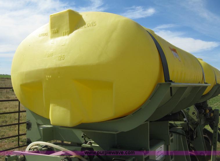 image for item L6435 2004 Orthman 1tRipr 836-011 strip tiller