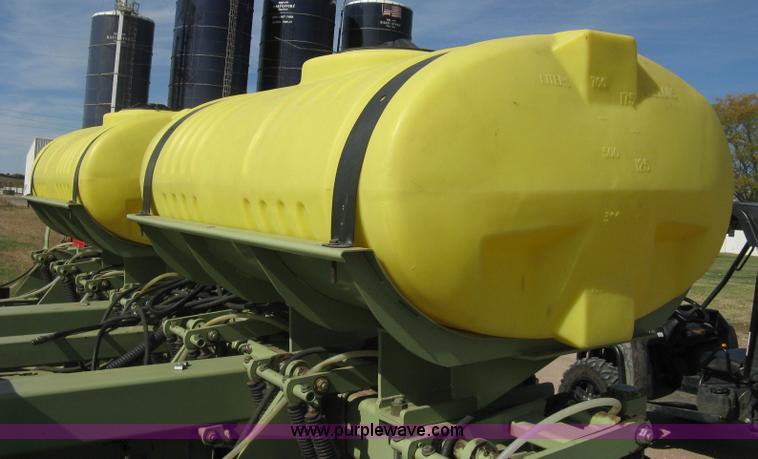 image for item L6435 2004 Orthman 1tRipr 836-011 strip tiller