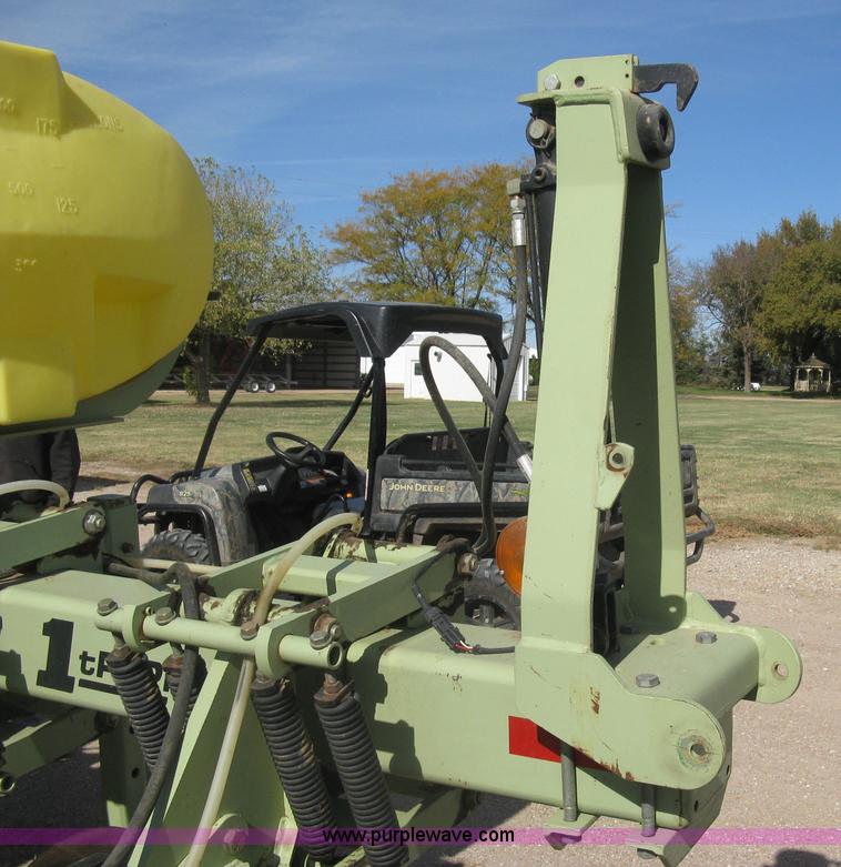 image for item L6435 2004 Orthman 1tRipr 836-011 strip tiller