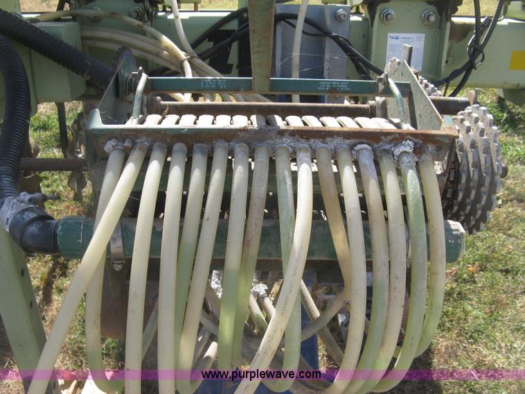 image for item L6435 2004 Orthman 1tRipr 836-011 strip tiller