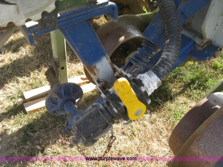 image for item L6435 2004 Orthman 1tRipr 836-011 strip tiller