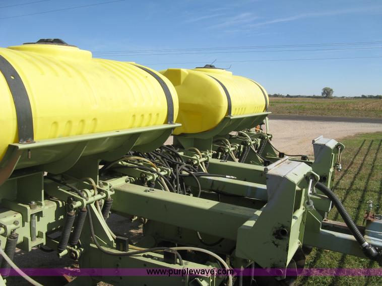 image for item L6435 2004 Orthman 1tRipr 836-011 strip tiller