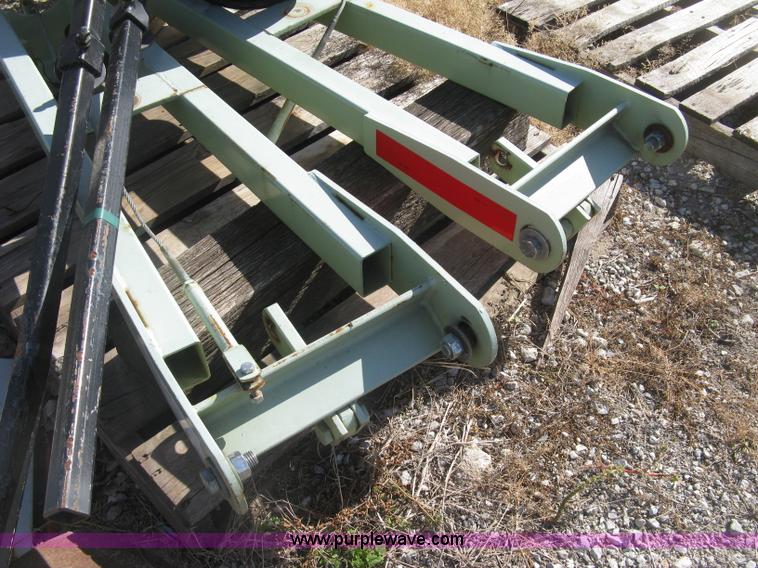 image for item L6435 2004 Orthman 1tRipr 836-011 strip tiller