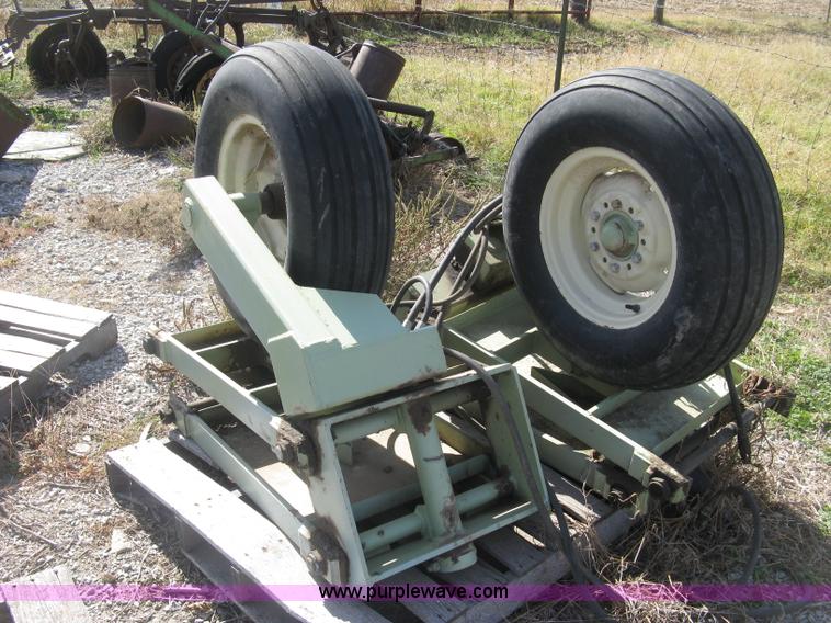 image for item L6435 2004 Orthman 1tRipr 836-011 strip tiller