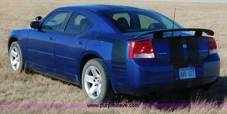 image for item AW9439 2009 Dodge Charger SE with police package