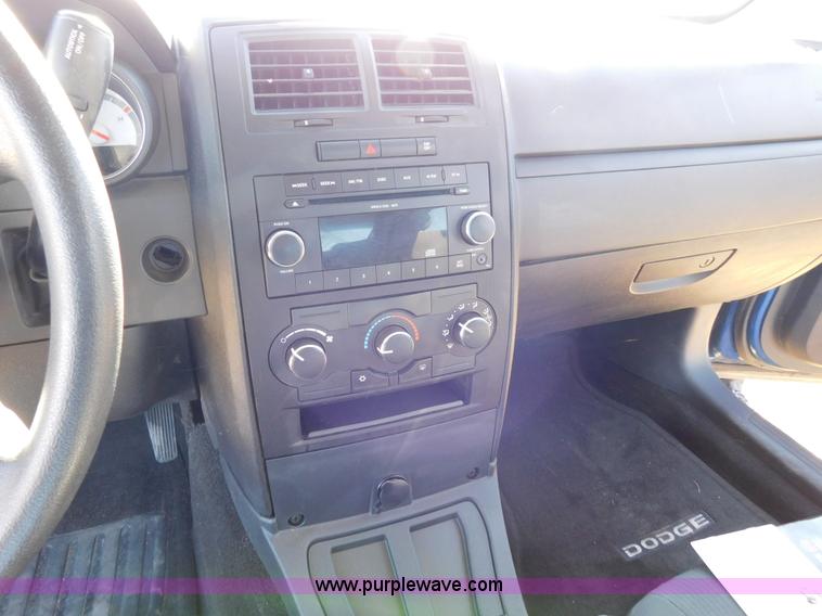 image for item AW9439 2009 Dodge Charger SE with police package