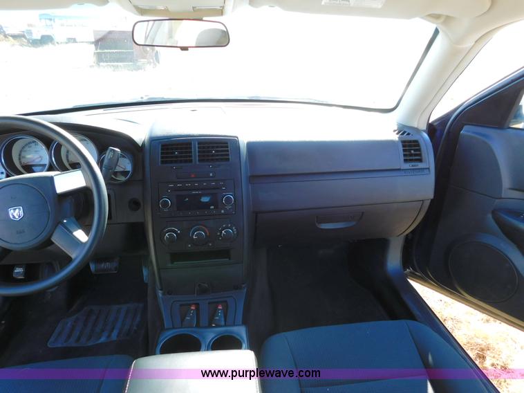 image for item AW9439 2009 Dodge Charger SE with police package