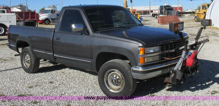 image for item AW9624 1991 Chevrolet 2500 pickup truck
